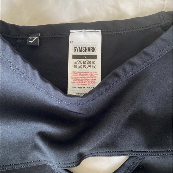 Gymshark Crop Top - Picture 2 of 3